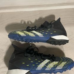 Adidas Predator Freak .3 Turf soccer shoes ‘Demonscale’  (Size 9)