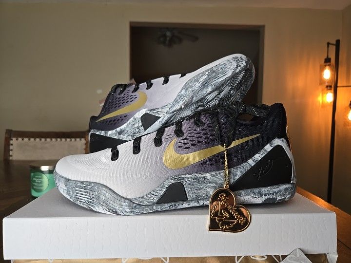 Kobe 9 Mambacita BRAND NEW 10.5 Men's Og All