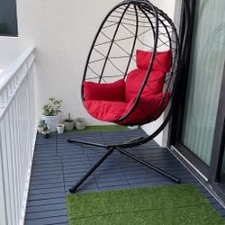 ✨ Egg-shaped hanging chair in excellent condition ✨