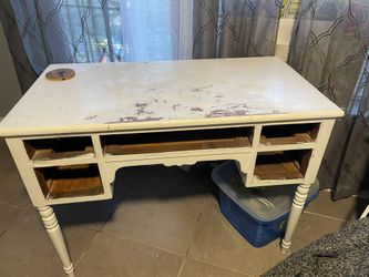 Vanity Desk And Chair