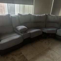 Sectional Couch W/ Recliners, Cup Holders, And Charging Station 