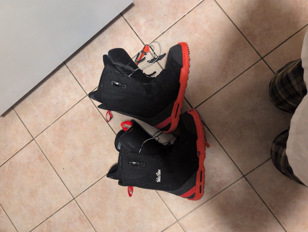 Burton Ambush Size 12 Red And Black Snowboard Boots Wave Rave