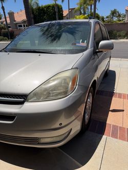 2004 Toyota Sienna