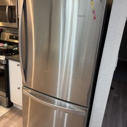 Kenmore Refrigerator Stainless(compressors Not Working)