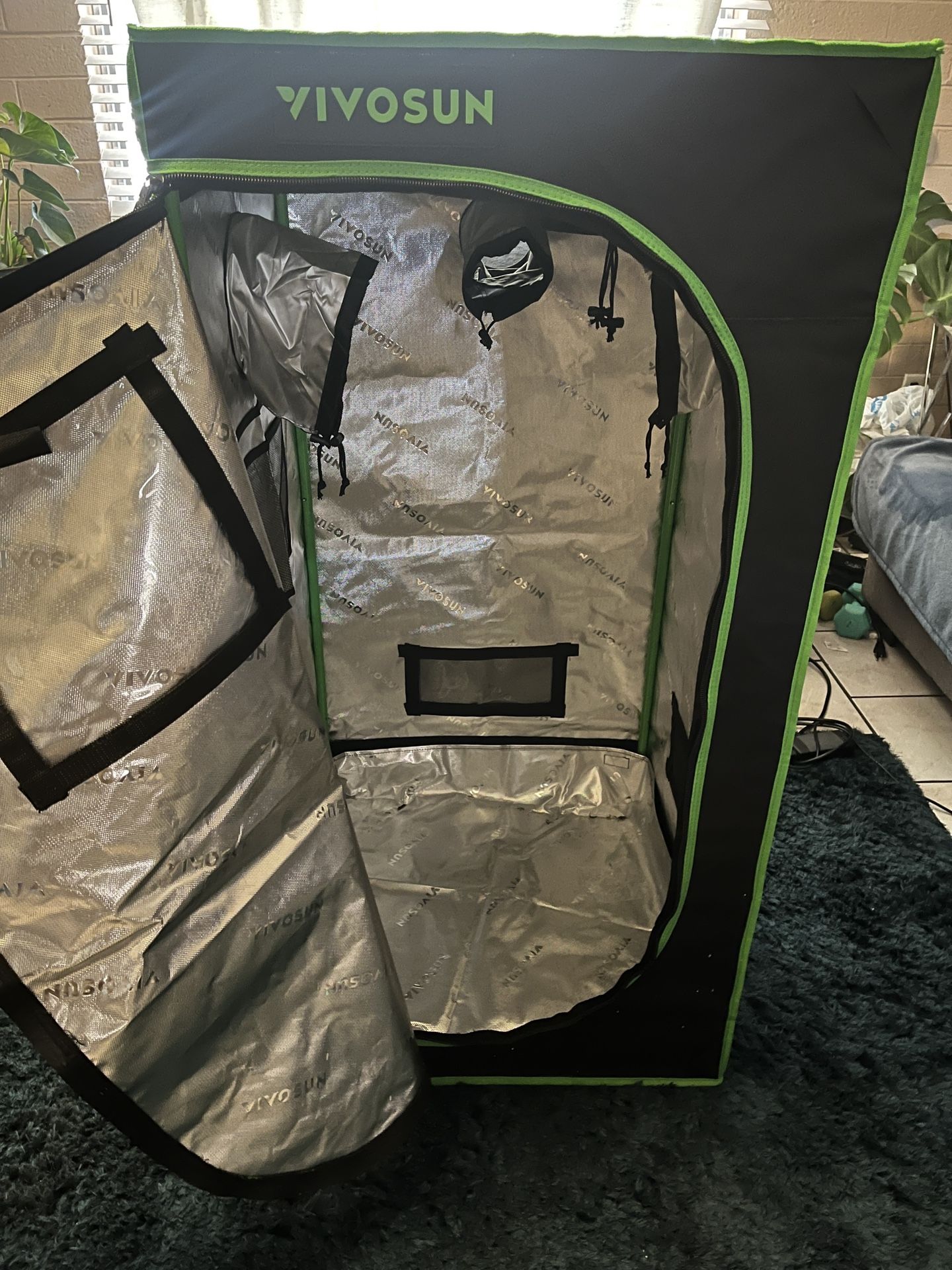 2x2x4 Grow Tent