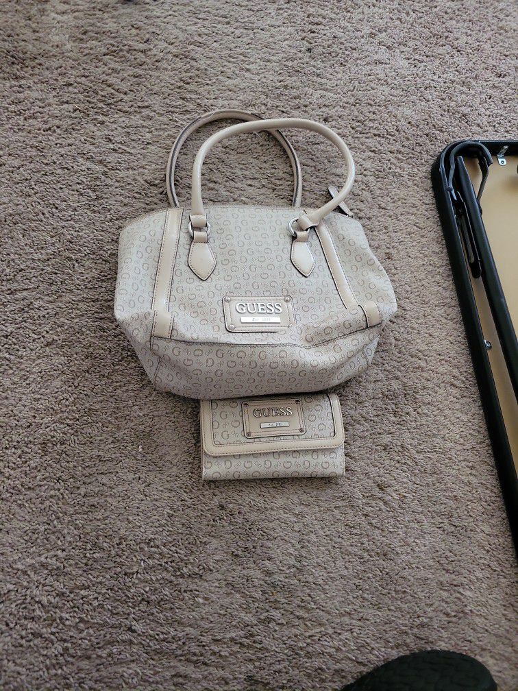 Guess PURSE with WALLET