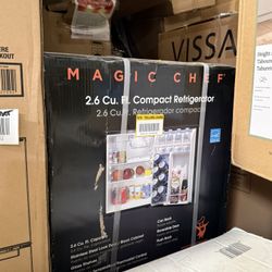 Magic Chef 2.6 cu. ft. Mini Fridge in Black, ENERGY STAR