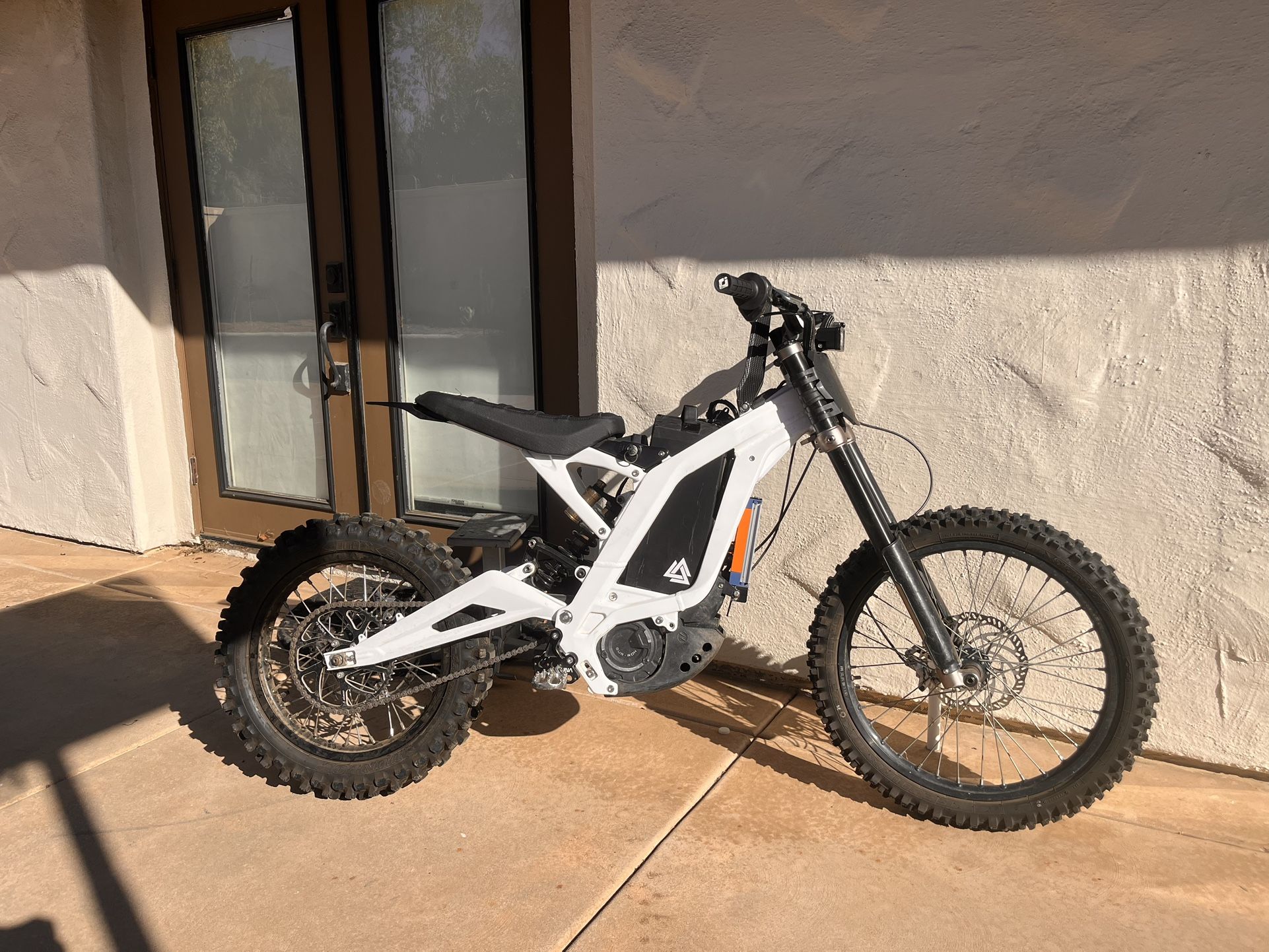 2022 72 Volt Surron Light Bee X