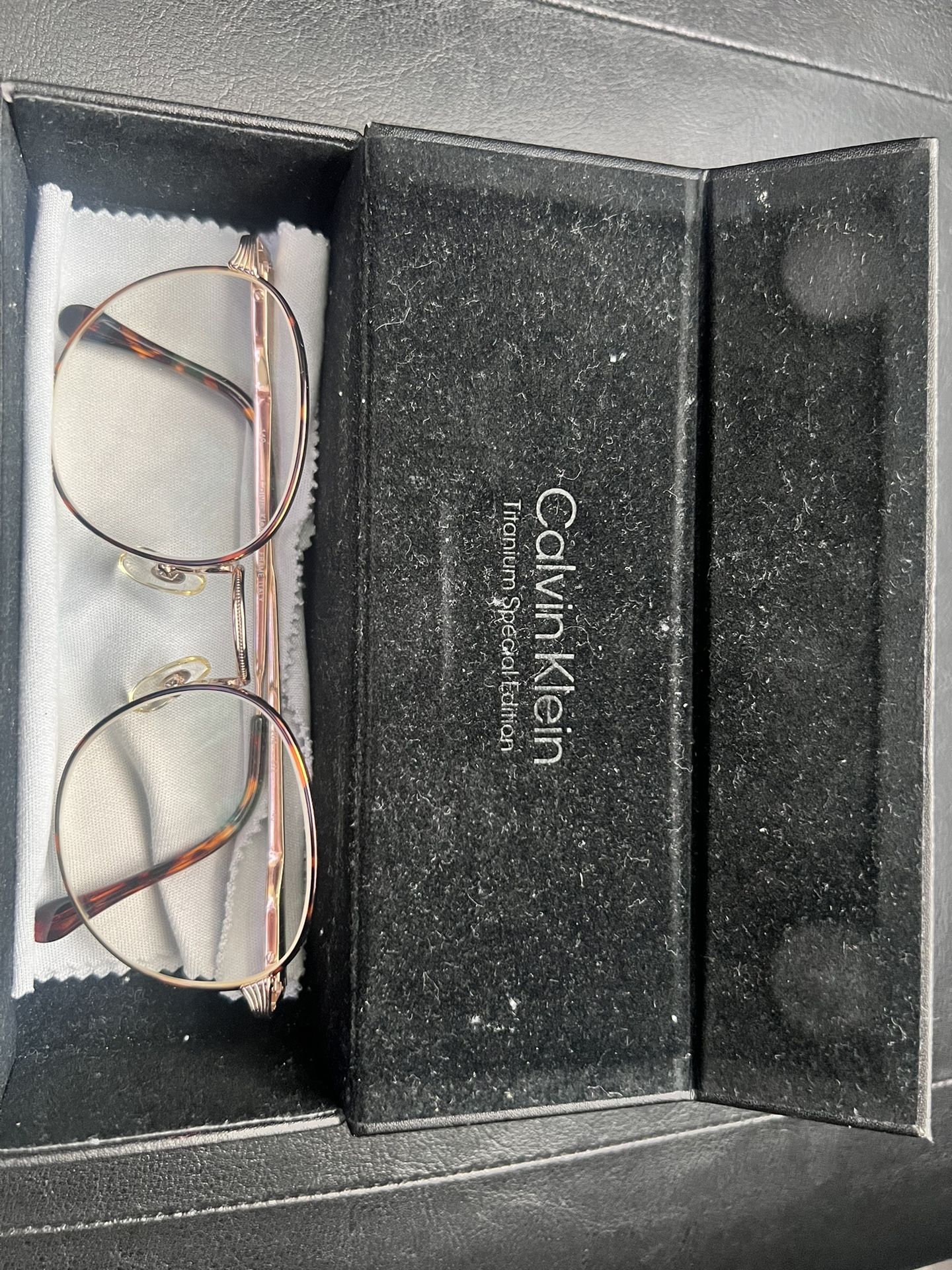 VINTAGE MADE IN ITSLY CALVIN KLEIN GLASSES
