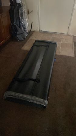Truck bed cover