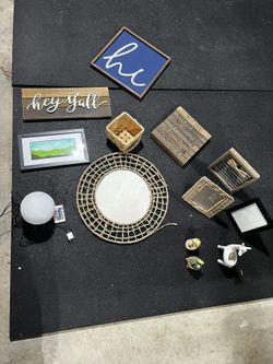 Various House Decor (picture Frames And Wall Hangings)