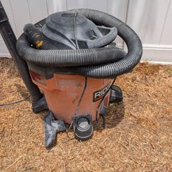 Rigid vacuum 12 Gallon 