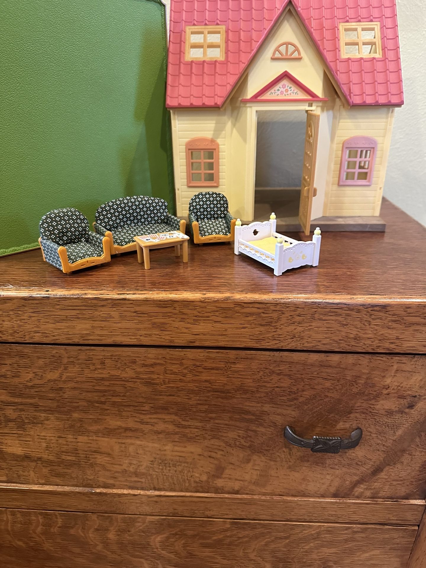 Epoch Calico Critters Cozy Cottage & Furniture