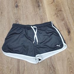 PUMA active shorts adult sz S