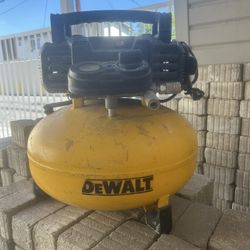 DEWALT AIR COMPRESSOR