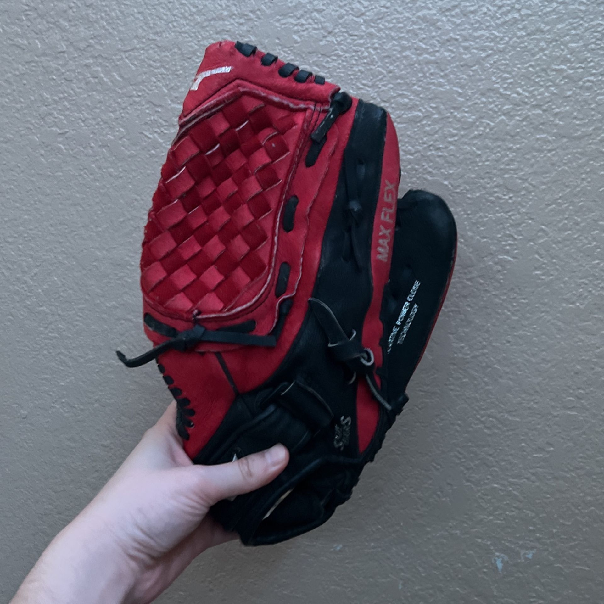 Baseball Glove 