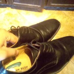 Dress shoe 