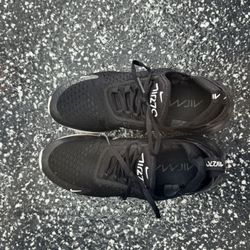 Nike Air Max 270
