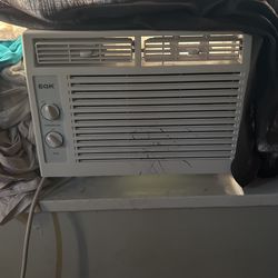 Used Air Conditioning Unit 