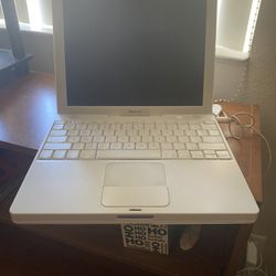 Apple Laptop 