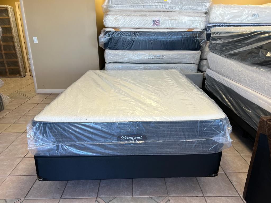 Beautyrest, Hybrid, Queen Size Mattress, And Box Spring🚚🚚 Free Delivery🚚🚚