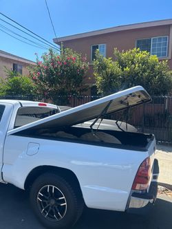 6ft long Toyota Tacoma truck bed cover