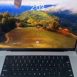 16-inch MacBook Pro M3 Pro Chip