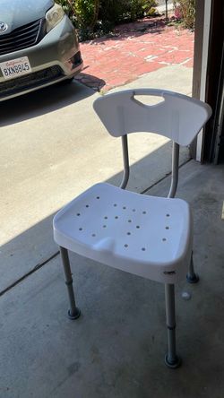 Adjustable shower chair