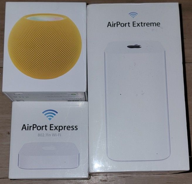 APPLE SPEAKER AND INTERNET (SEALED) $175