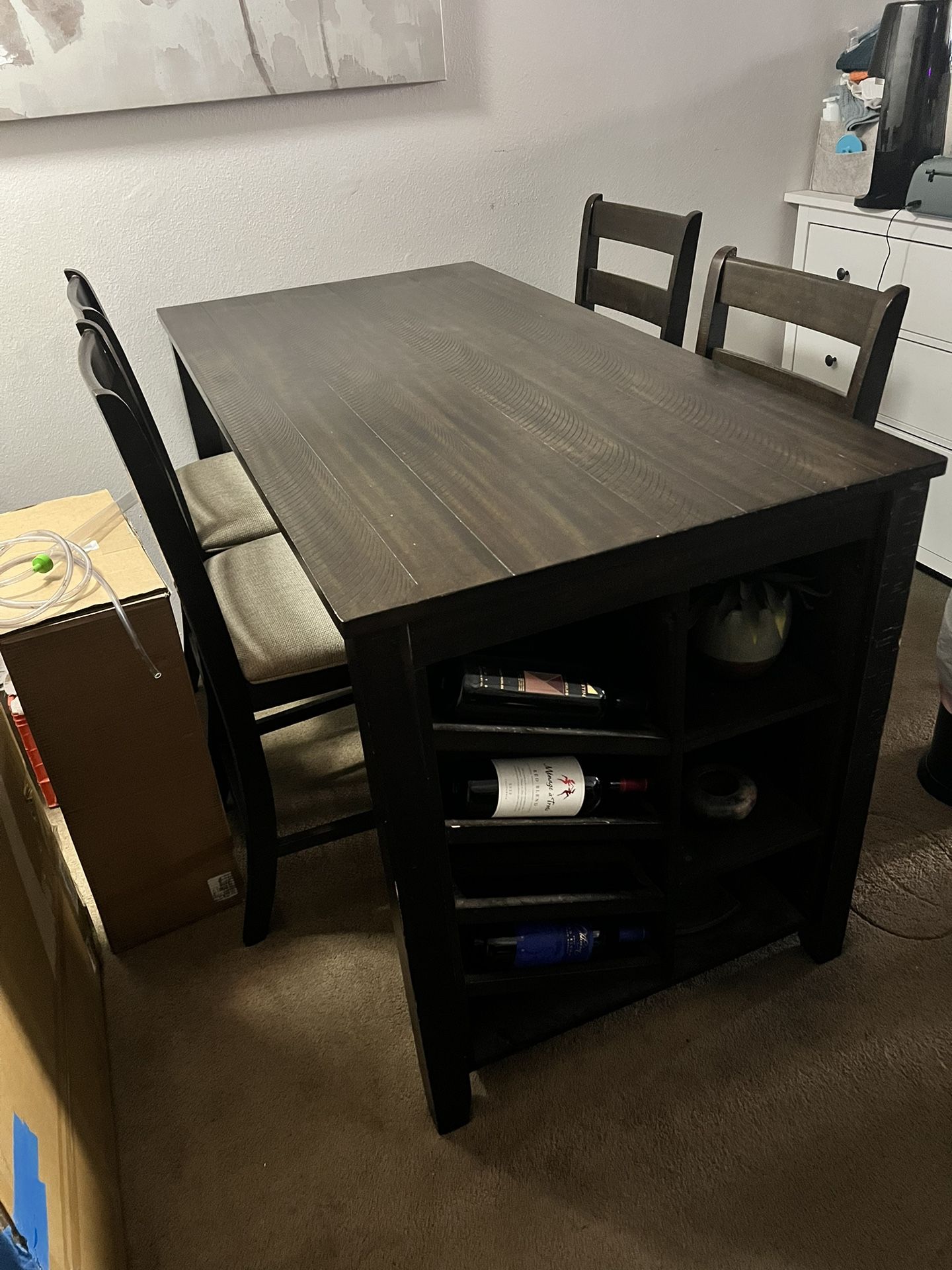 Counter Height Dining Table and 4 Barstools