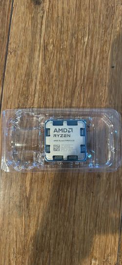 AMD Ryzen 9 9950X3D CPU - High-End Gaming Processor (AM5)