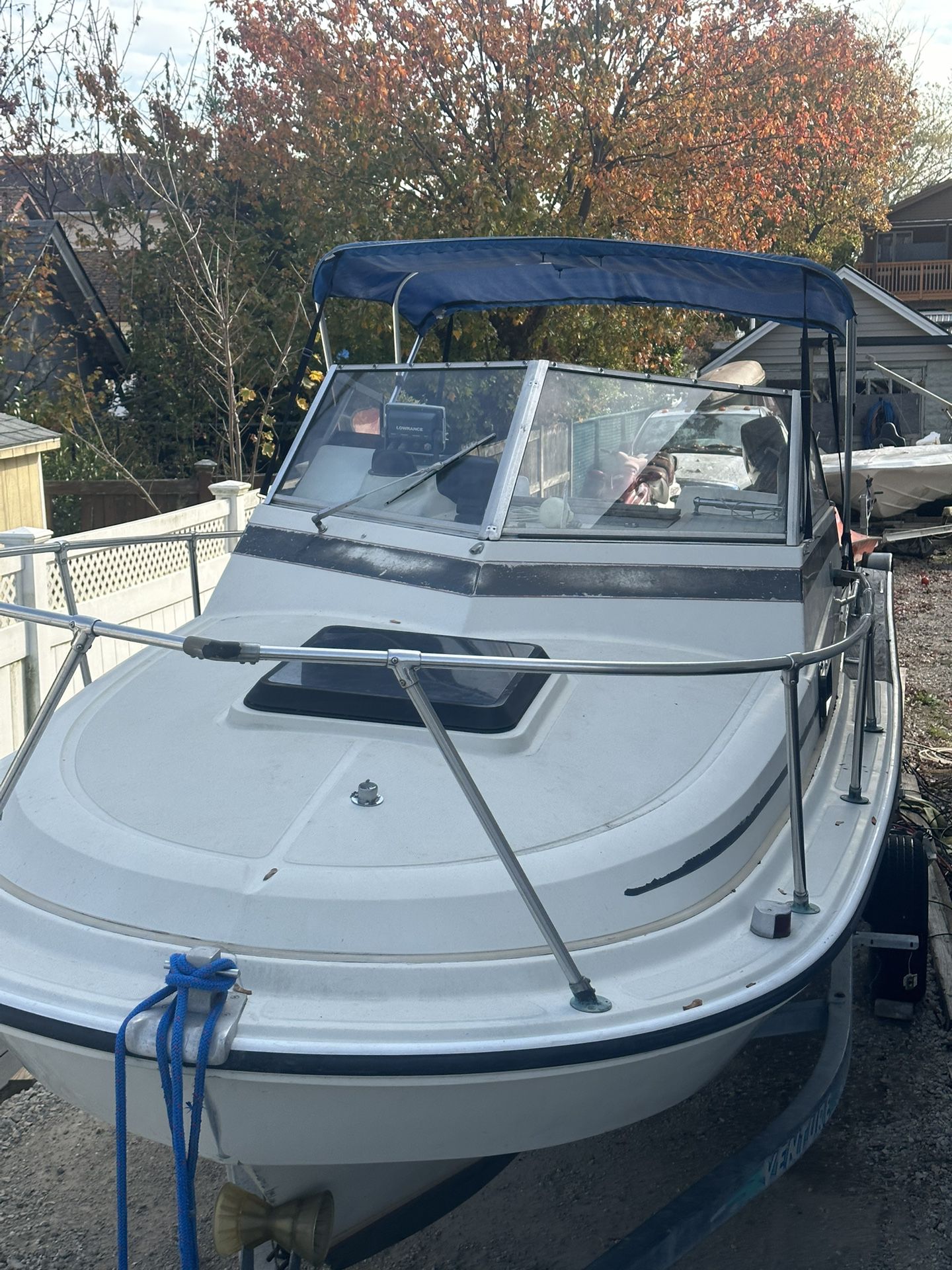 Boston whaler 22 foot good condition motor are available