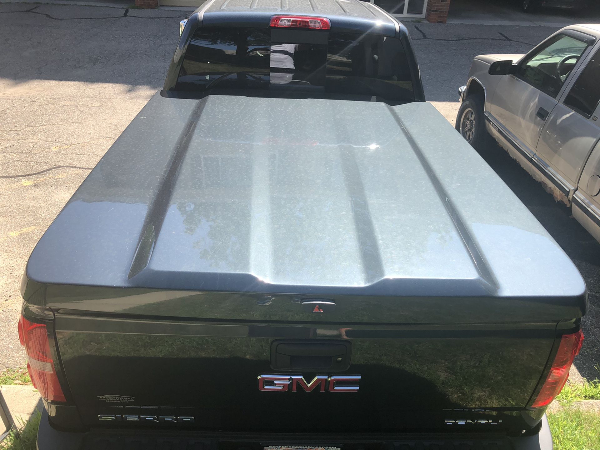 Leer truck tonneau bed cover