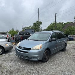 2005 Toyota Sienna