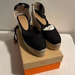 Beautiful Castañer Wedges Size 9