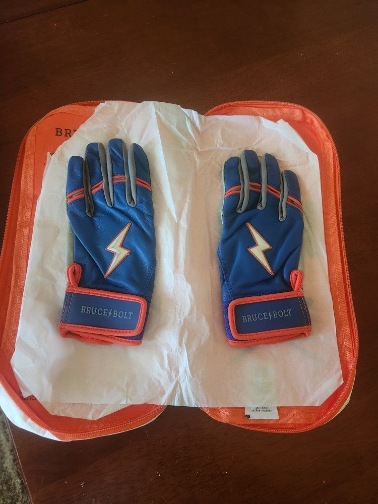 Bruce Bolt Batting Gloves Youth Medium 