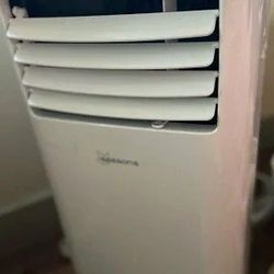 Seasons AC Unit 10,000 BTU Great Condition