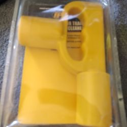 New IPA Tractor Trailer Plug Cleaner 
