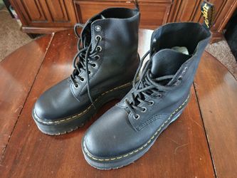 Dr. Martens 1460 Pascal Max (Bouncing Sole / AirWair) boots