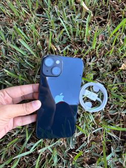 iPhone 14 128 gb unlocked any carrier