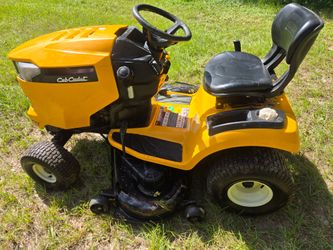 Cub Cadet Riding lawn mower