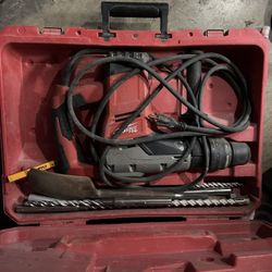 Milwaukee roto hammer 