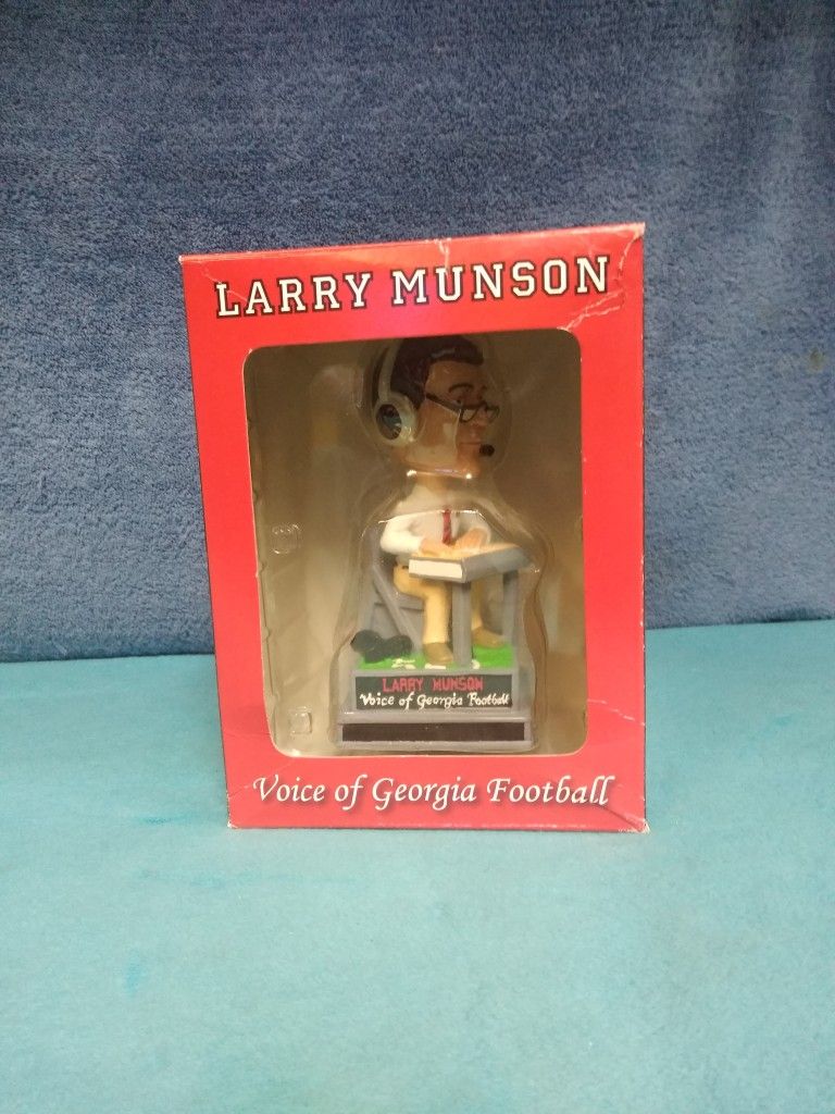 GEORGIA BULLDOGS LARRY MUNSON TALKING BOBBLEHEAD