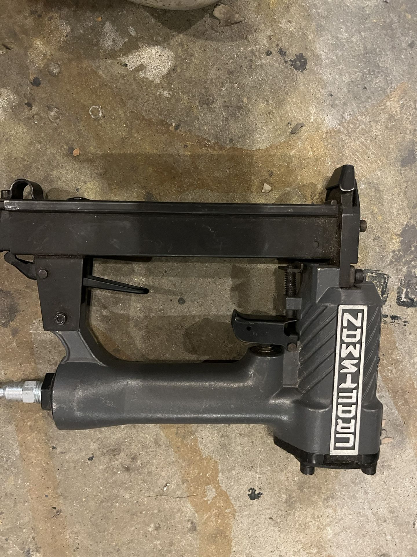 Staplegun