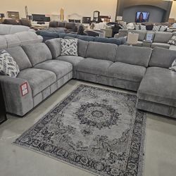 3 PIECE SLEEPER SECTIONAL WITH STORAGE CHAISE 
