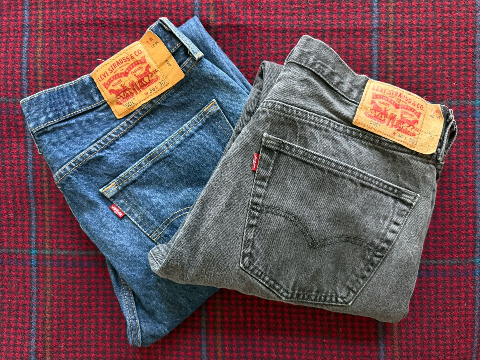Levis 501, Black + Blue (2 Pairs), 36x30