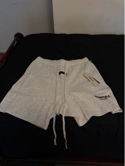 gray essential shorts