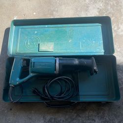 MAKITA 12 Amp Corded Reciprocating Saw/