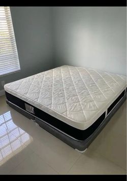 King Plush Pillow Top Mattress Set | Same Day Delivery