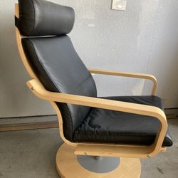 Poang swivel 2025 chair
